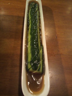 �L���E���M