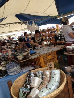 ���j���B