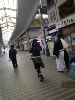 �����䂤�l�B��