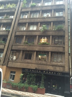 �O���̃A�p�[�g�݂���