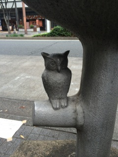 �����U��