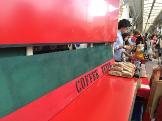 �T���O���A����