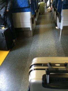 �X�[�c�P�[�X