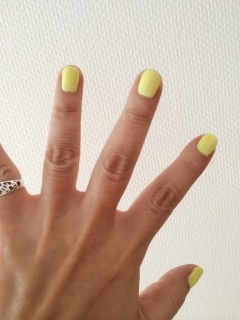 �������F