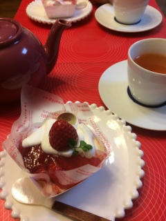 ���a����