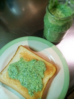 �g�[�X�g�ɏ悹��